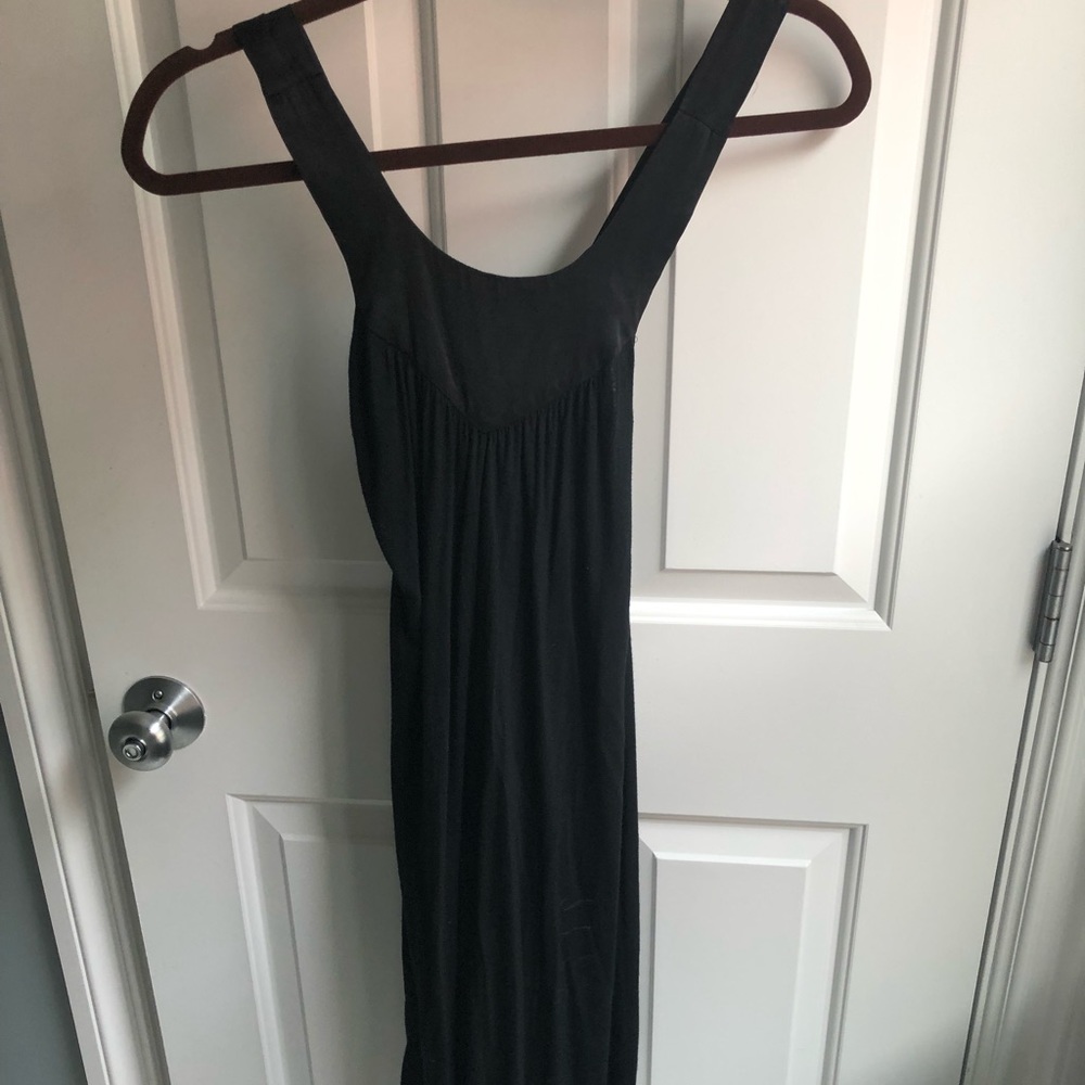 Soft, jersey and silk black dress.